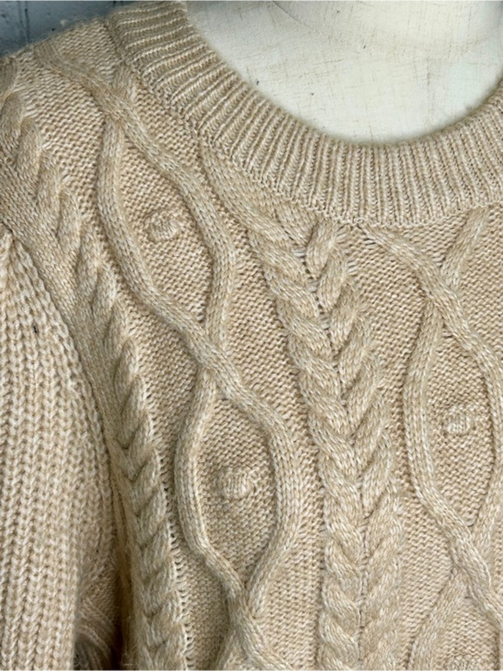 Women's Cream Cable Knit Sweater Chunky Fisherman Cottagecore Cozy Pullover L - Picture 2 of 7